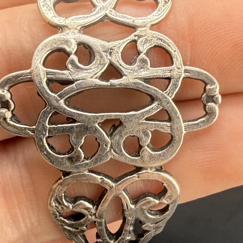 Vintage‎ Cuff Bracelet Silver Tone Filigree 7.5